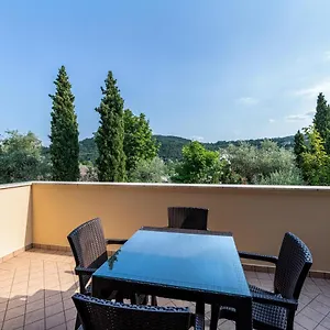  Apartment Kastel's House
